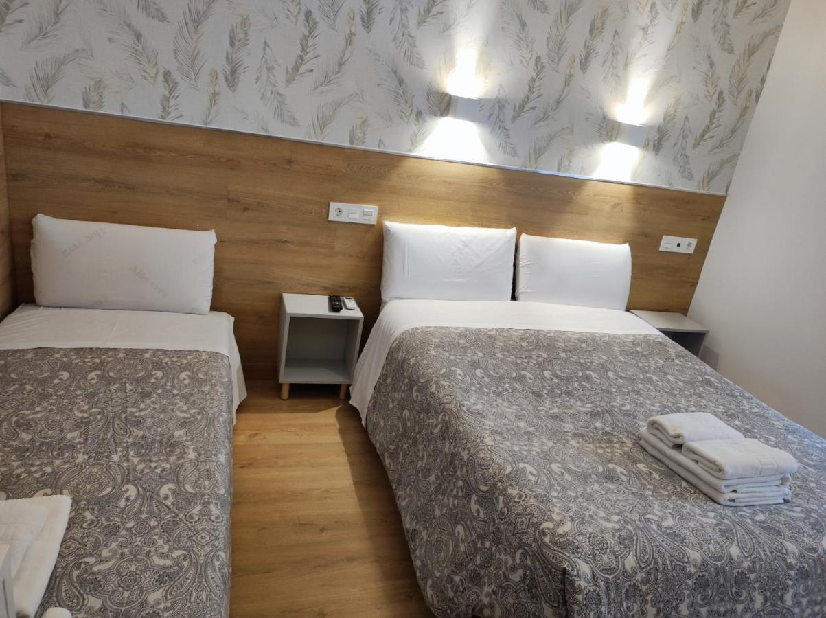 Hostal Esparteros Madrid Extérieur photo
