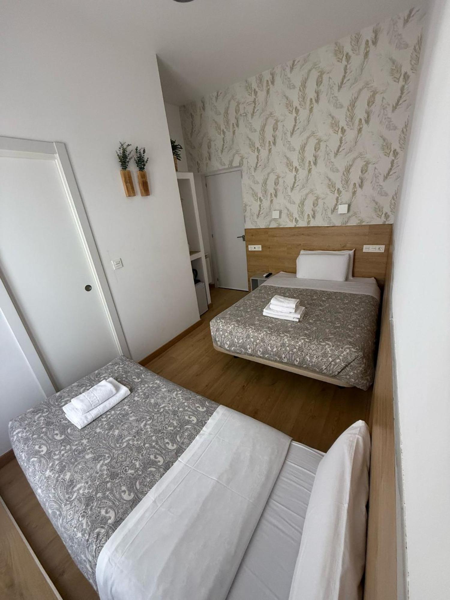 Hostal Esparteros Madrid Extérieur photo