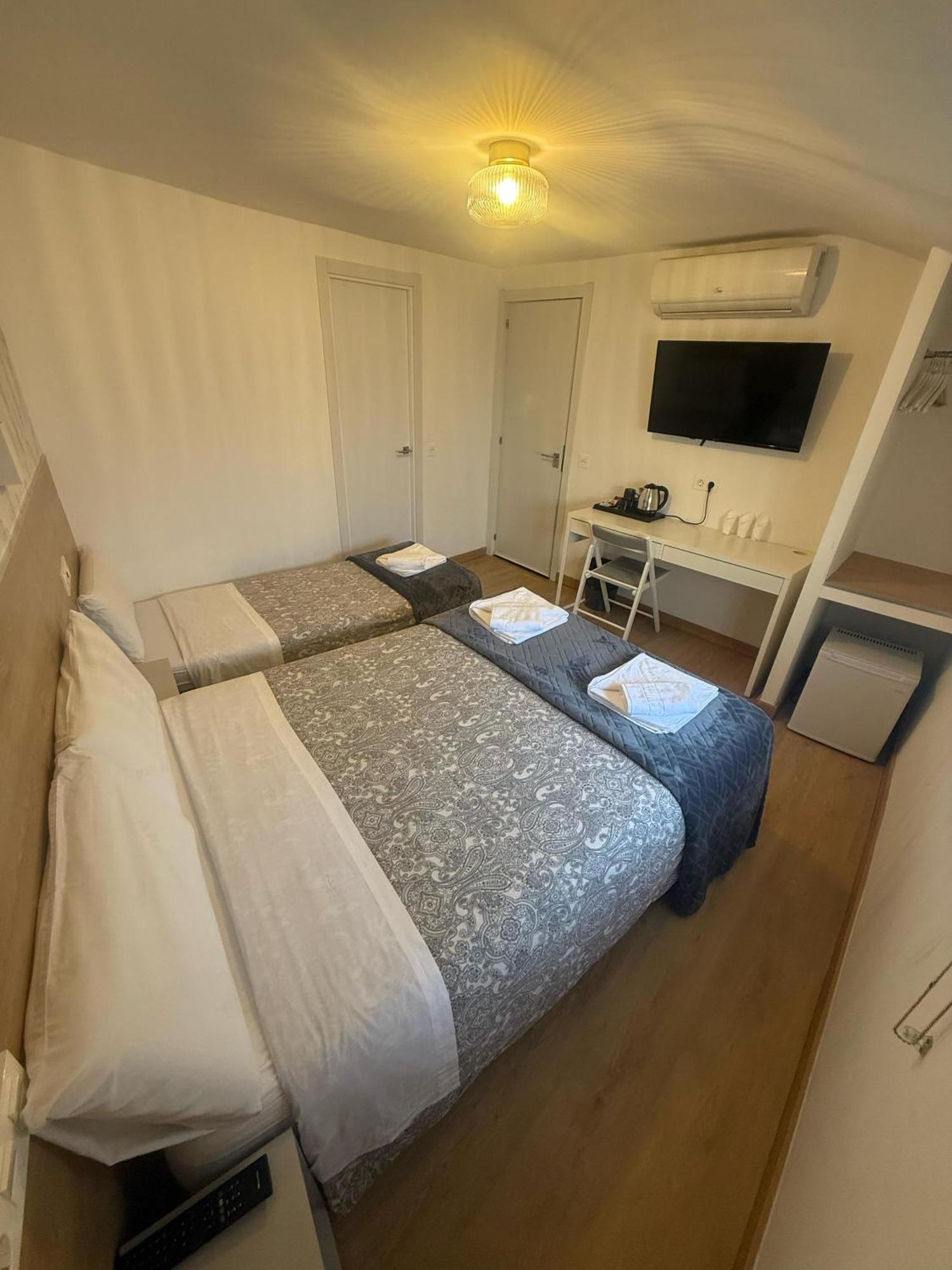 Hostal Esparteros Madrid Extérieur photo